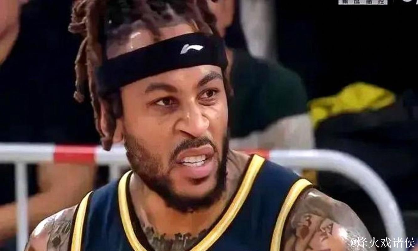 最萌身高差，莫兰德和法尔跳球竟成笑料，有时候放弃也是一种选择，辽宁男篮主场险胜宁波比分紧张